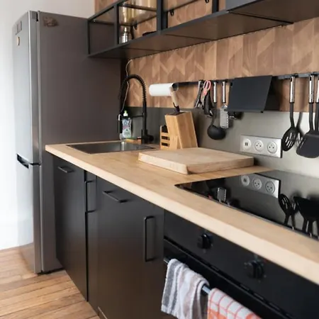 Beautiful And Design Apt Near Montmartre Paryż