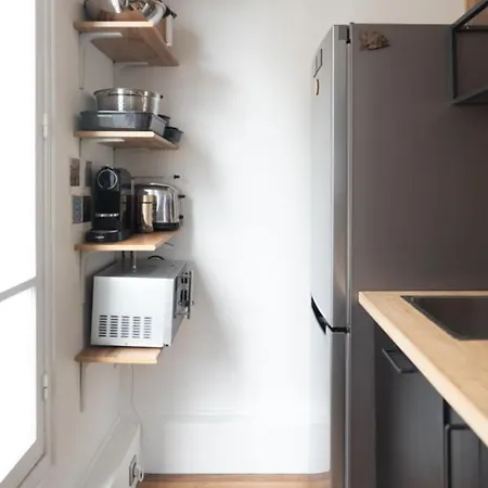 Beautiful And Design Apt Near Montmartre Apartament Paryż